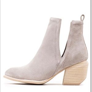 NWOT Jeffrey Campbell Orwell ankle boots sz 7